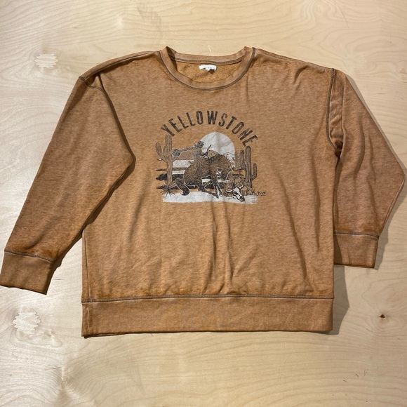 Maurice’s Yellowstone Graphic Sweatshirt XXL (IZ) - Picture 1 of 13